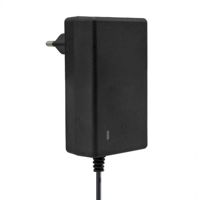 Xtechnx Weko 9 Volt 2 Amper Priz Tipi Plastik Kasa Adaptör 5.5*2.5 Uç